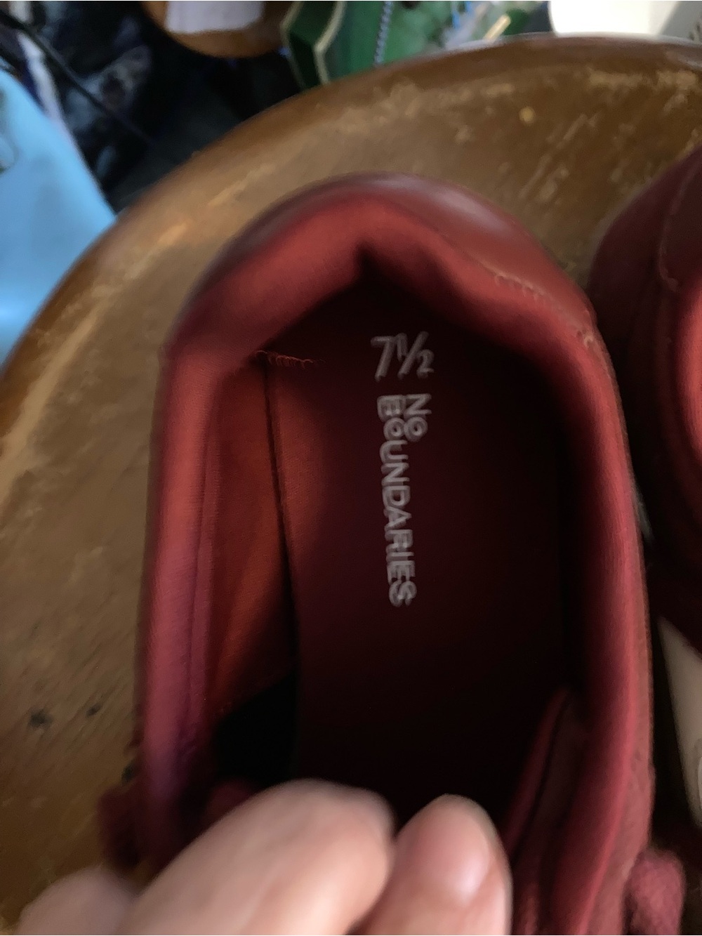 Women’s Casual Burgundy Low-Top Sneakers with Cream Accent - Picture 2 of 4